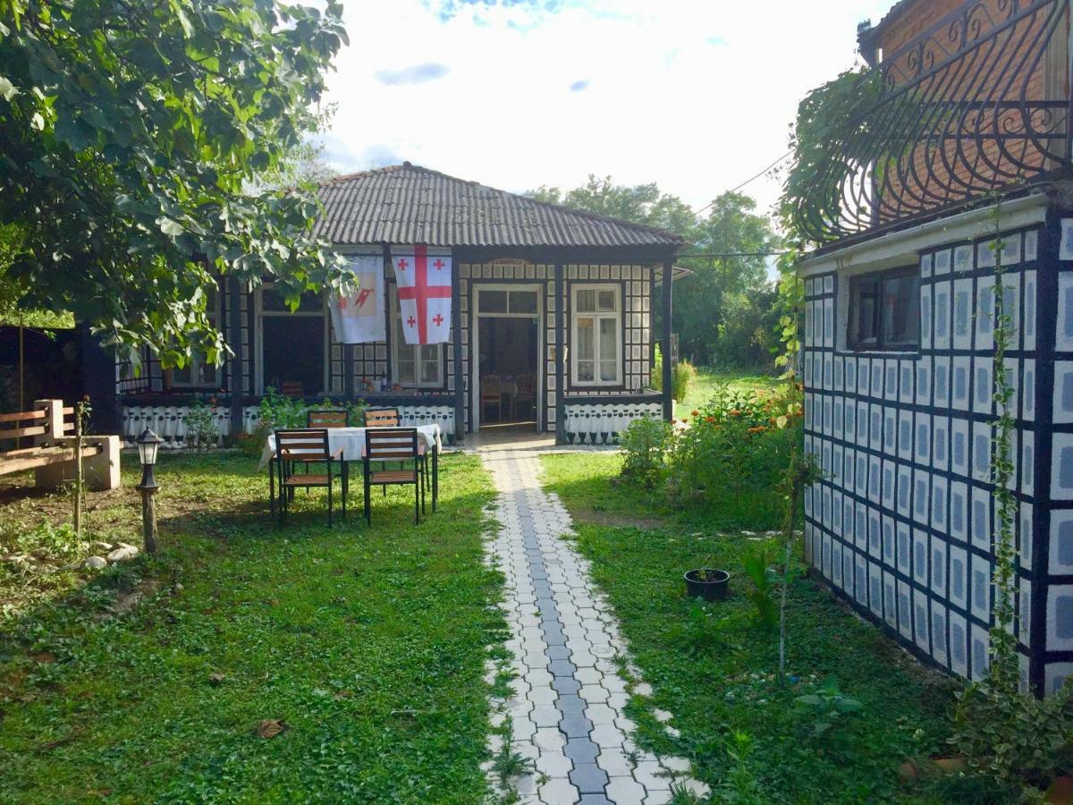 Гостевой дом Lazuri Keria Family Khoni Экстерьер фото